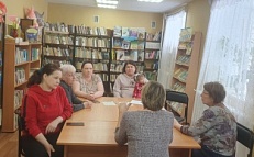 Родительская гостиная: как найти баланс в общении с подростком