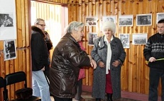 Открытие фотовыставки, посвященной 85-летию поселка Заря.