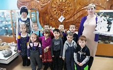 «История ёлочной игрушки»    - Обзор выставки