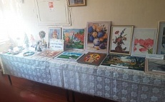 "С творчеством по жизни" - выставка декоративно-прикладного творчества