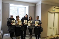 Акция«Угадай писателя» 