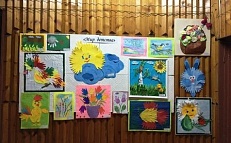 "Мир детства" - выставка рисунков