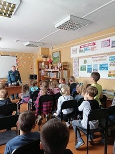 "Безопасность на воде" - Беседа со специалистом