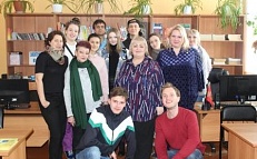 Центральную районную библиотеку посетили гости из г. Иркутска актёры и сотрудники Иркутского Академического драматургического театра им. Охлопкова. 