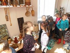 Первоклассники посетили музей.